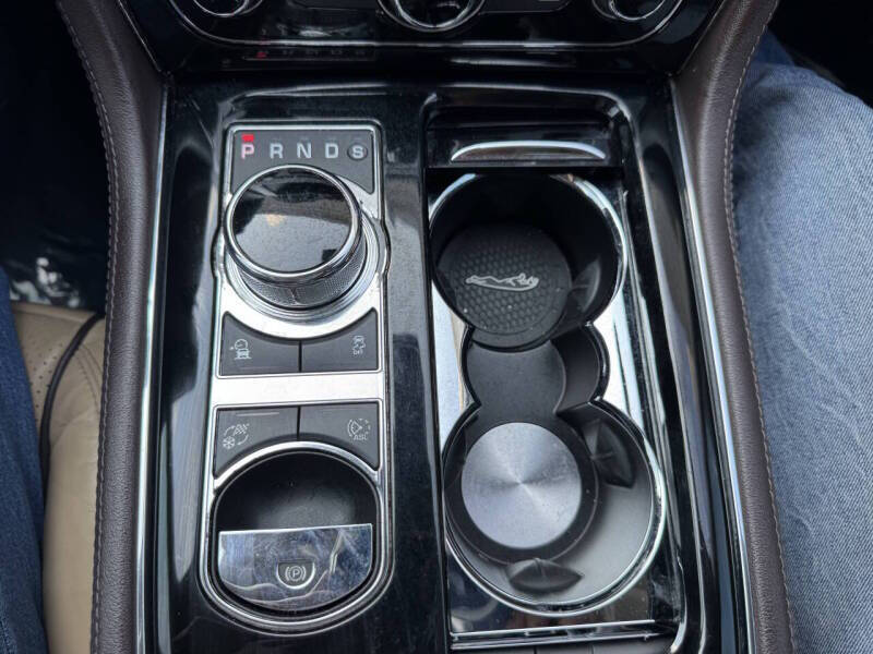 2016 Jaguar XJ R-Sport