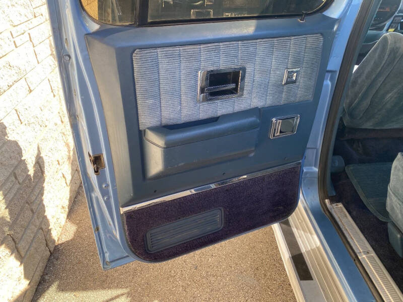 1989 Chevrolet Suburban R20