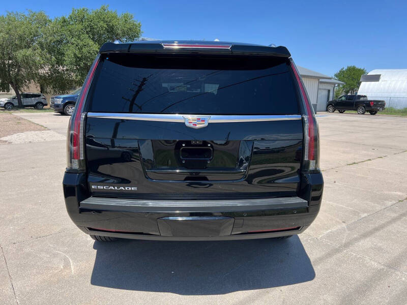2020 Cadillac Escalade Luxury