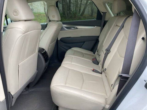 2022 Cadillac XT5 Premium Luxury