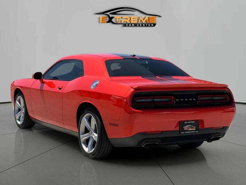 2017 Dodge Challenger SXT