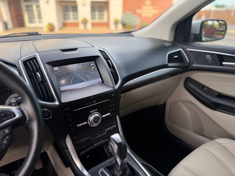 2018 Ford Edge Titanium