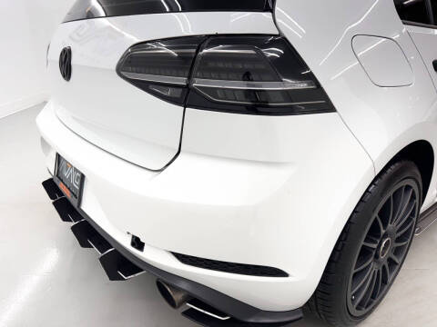 2019 Volkswagen Golf GTI SE