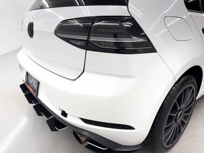 2019 Volkswagen Golf GTI SE