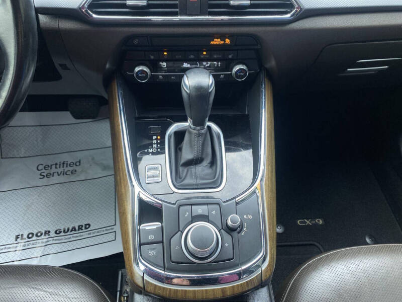 2021 Mazda CX-9 Signature