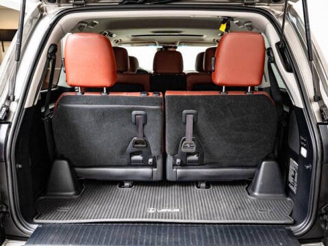 2021 Lexus LX 570 Three-Row