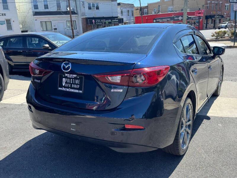 2018 Mazda MAZDA3 Touring
