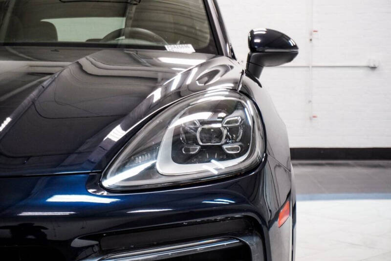 2023 Porsche Cayenne Coupe Platinum Edition