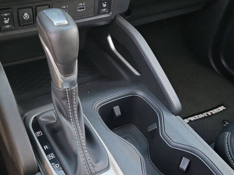 2024 Nissan Frontier SL