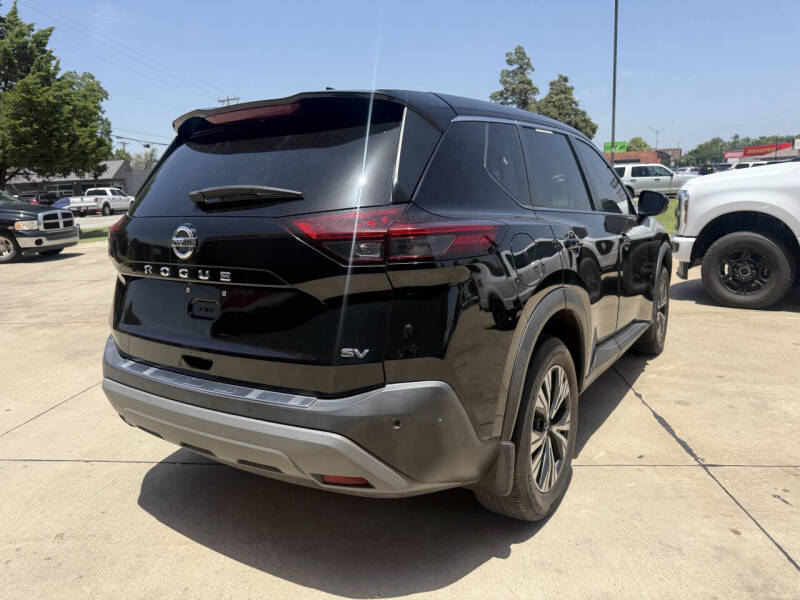 2022 Nissan Rogue SV - Photo 8