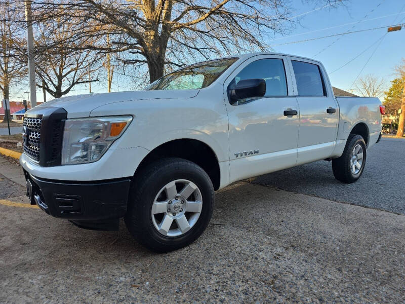 2017 Nissan Titan S