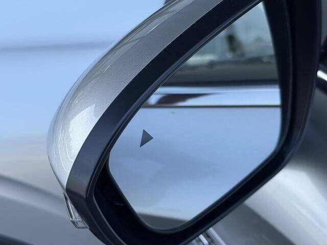 2025 Mitsubishi Outlander PHEV SEL