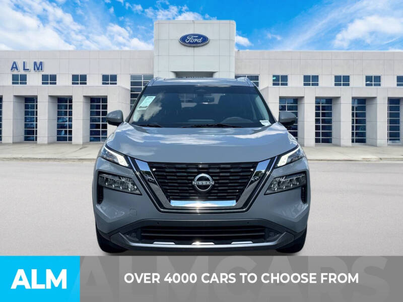 2022 Nissan Rogue SL