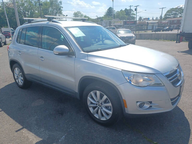 2011 Volkswagen Tiguan SEL 4Motion
