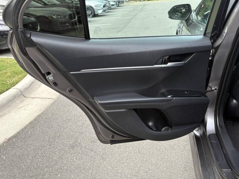 2018 Toyota Camry SE