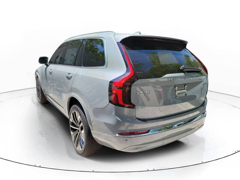 2026 Volvo XC90 B6 Plus 7P