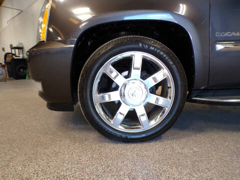 2011 Cadillac Escalade Luxury