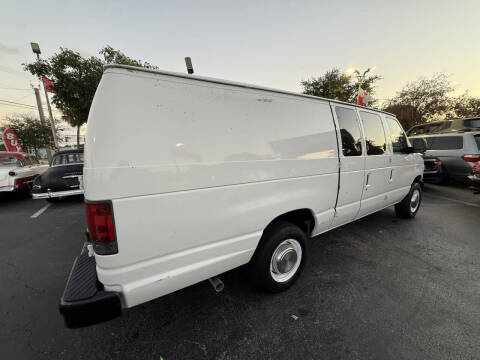 2005 Ford E-Series E-250
