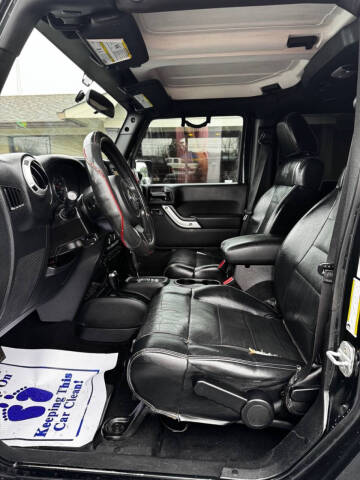 2012 Jeep Wrangler Unlimited Sahara