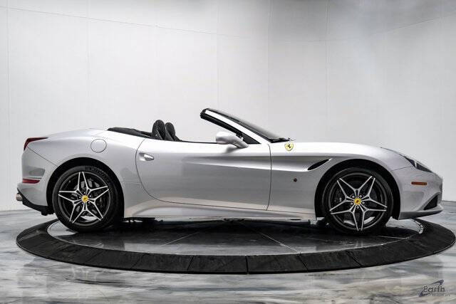 2016 Ferrari California T