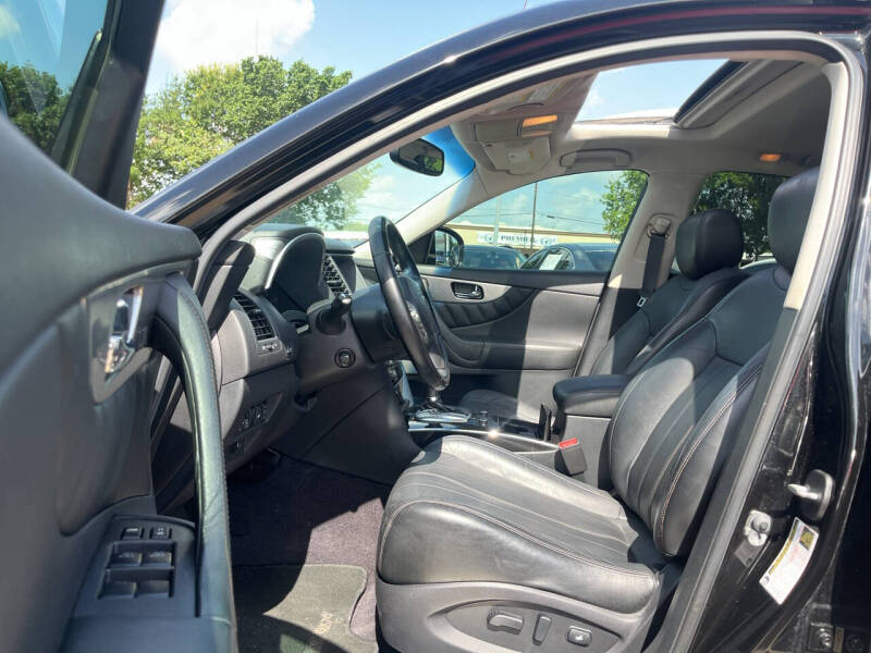 2016 Infiniti QX70