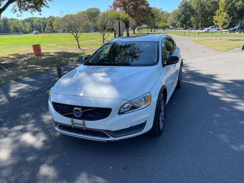 2015 Volvo V60 Cross Country T5