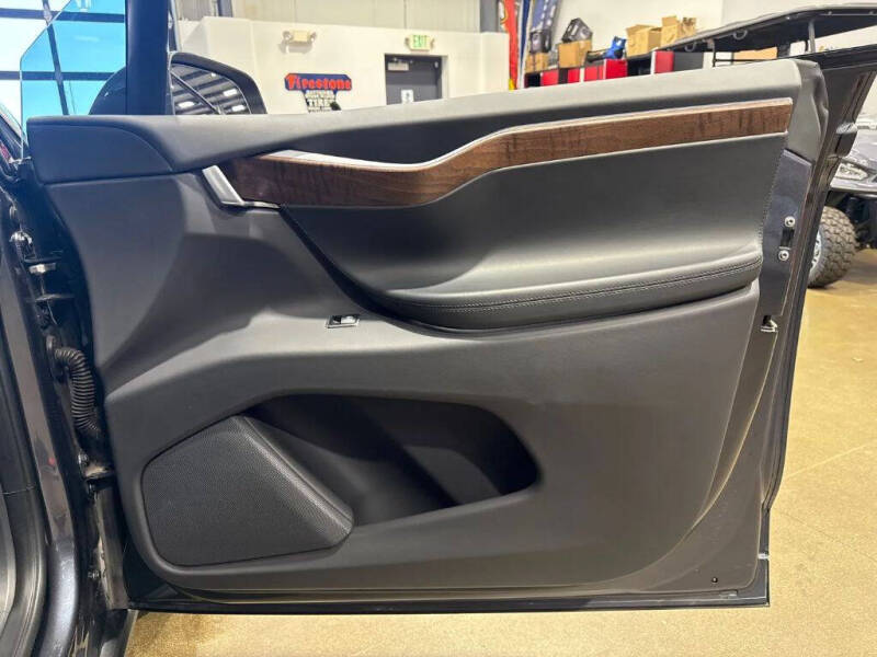 2020 Tesla Model X
