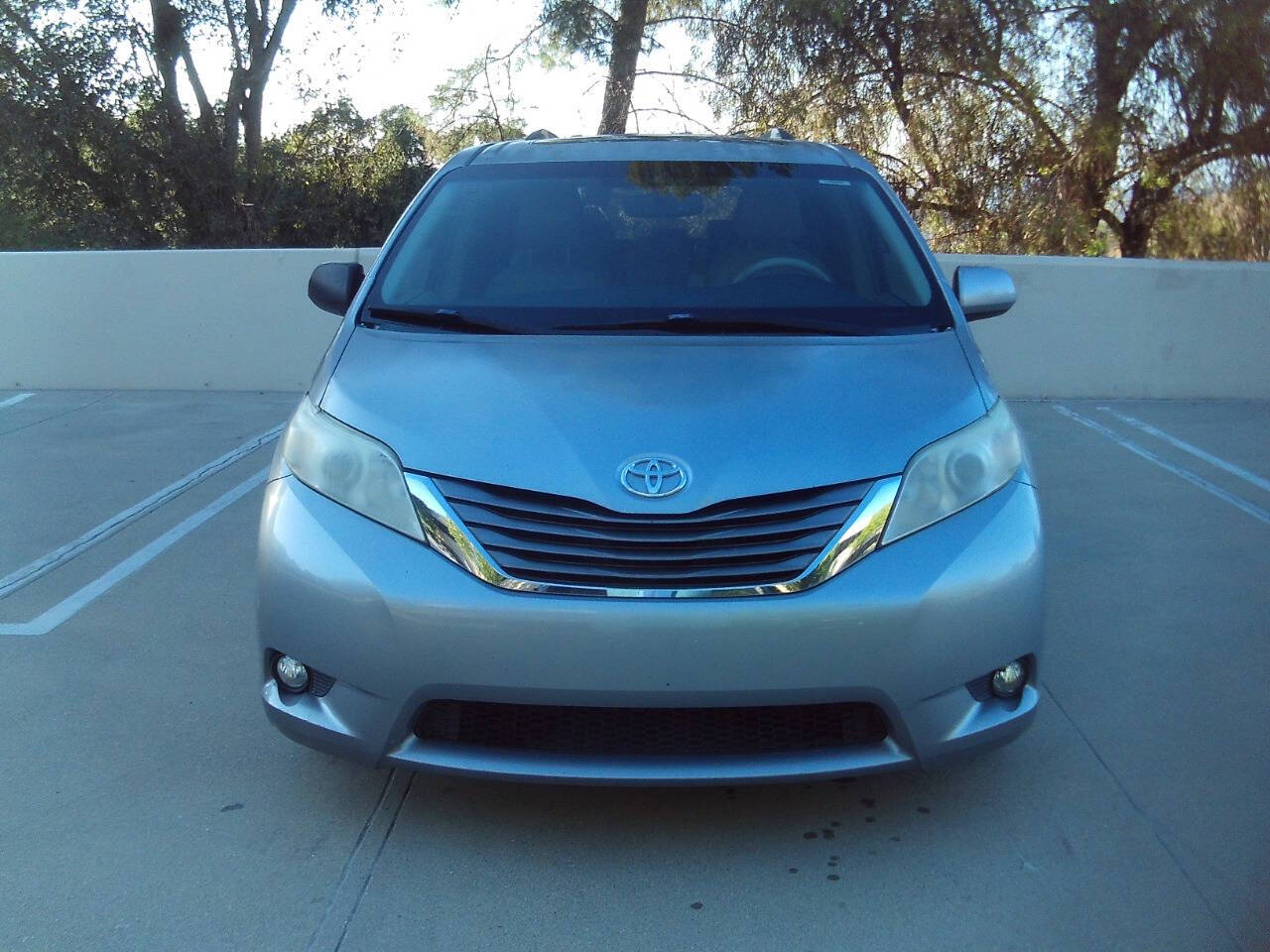 Silver 2012 Toyota Sienna XLE 8-Passenger XLE 8-Passenger 4dr Mini-Van 1