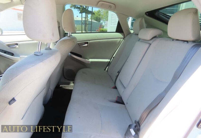 2014 Toyota Prius Two