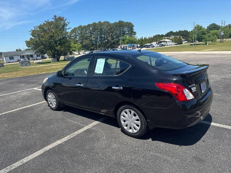 2014 Nissan Versa 1.6 S Plus