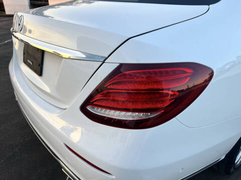 2017 Mercedes-Benz E-Class E 300