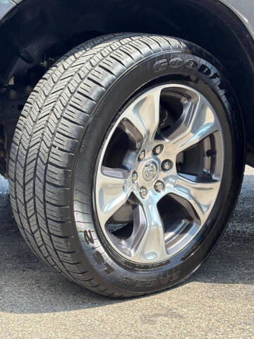 2024 RAM 1500 Laramie
