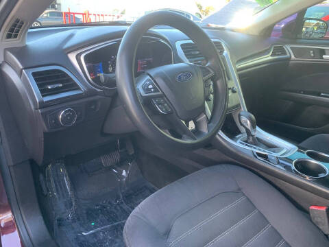 2013 Ford Fusion SE