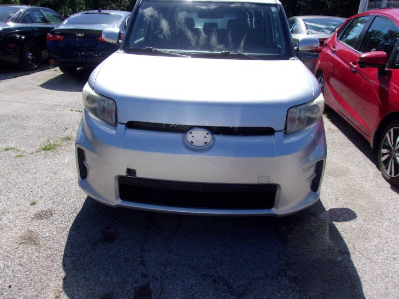 2012 Scion xB Base photo 2