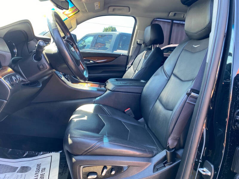 2016 Cadillac Escalade ESV Standard