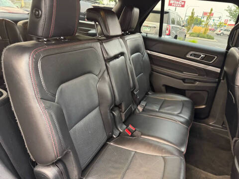 2017 Ford Explorer Sport