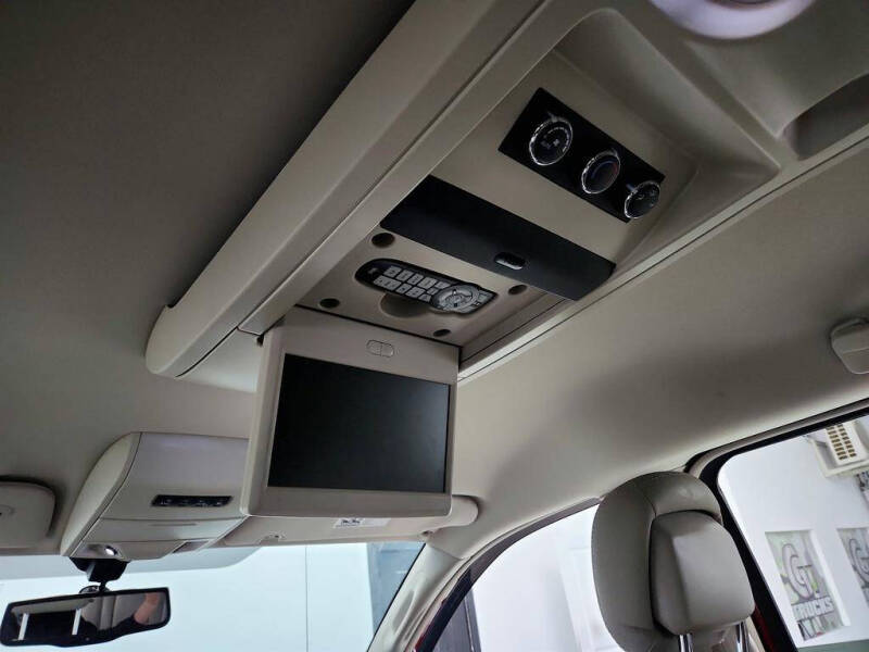 2013 Chrysler Town and Country Touring-L