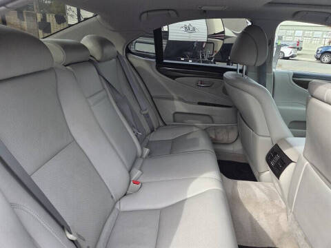 2010 Lexus LS 460