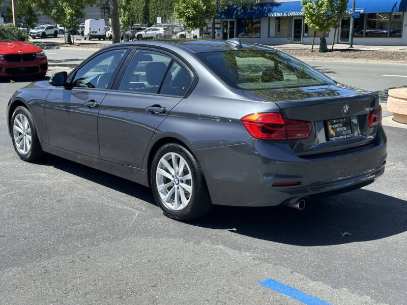 2017 BMW 3 Series 320i