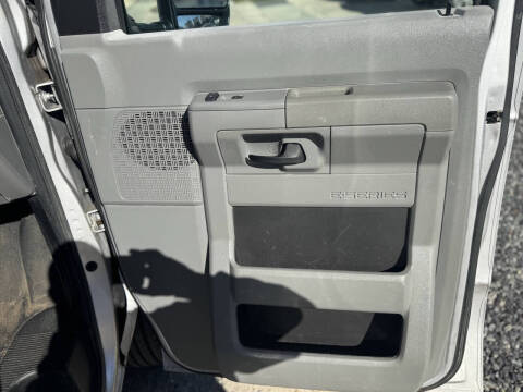 2013 Ford E-Series E-250