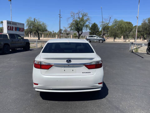 2014 Lexus ES 300h