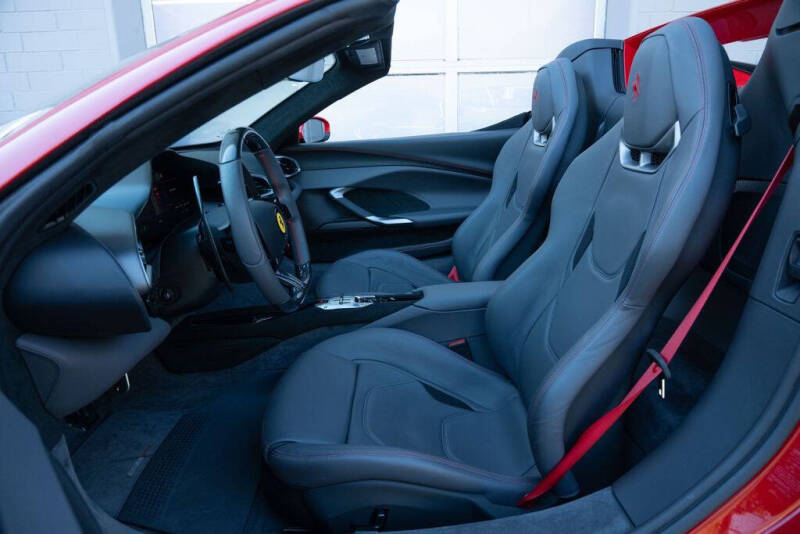 2024 Ferrari 296 GTS