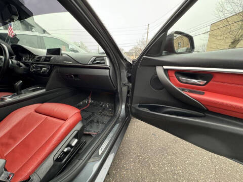 2018 BMW 3 Series 330i xDrive