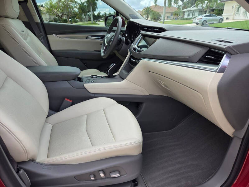 2023 Cadillac XT5 Premium Luxury