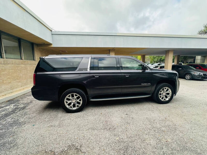 2016 GMC Yukon XL SLT