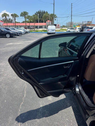 2015 Toyota Corolla LE