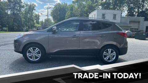 2011 Hyundai Tucson for sale at DND AUTO GROUP in Belvidere NJ