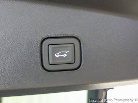 2026 Cadillac LYRIQ-V Premium