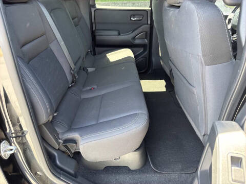 2023 Nissan Frontier SV