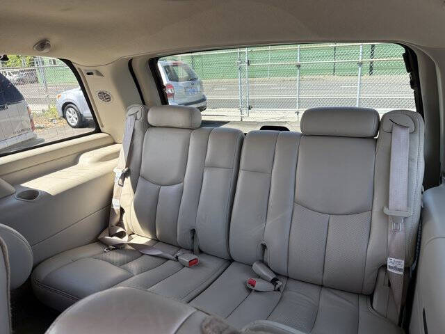2003 Cadillac Escalade